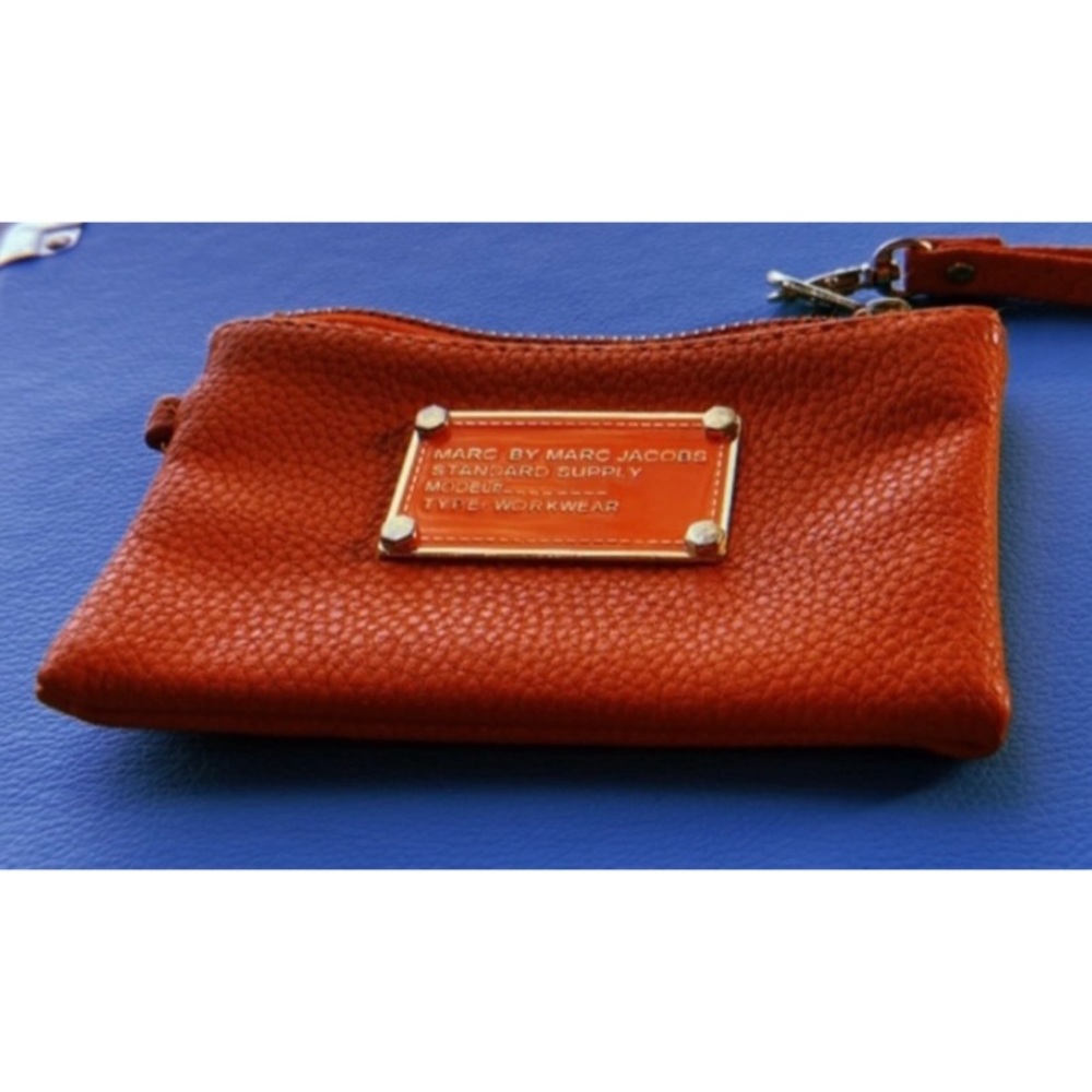Marc by Marc Jacobs Bright Neon Orange Pebble Leather Small Monogramed Wallet - Picture 8 of 16